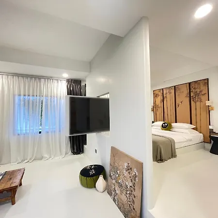 Yolo Bangkok Boutique Hotel Exterior photo