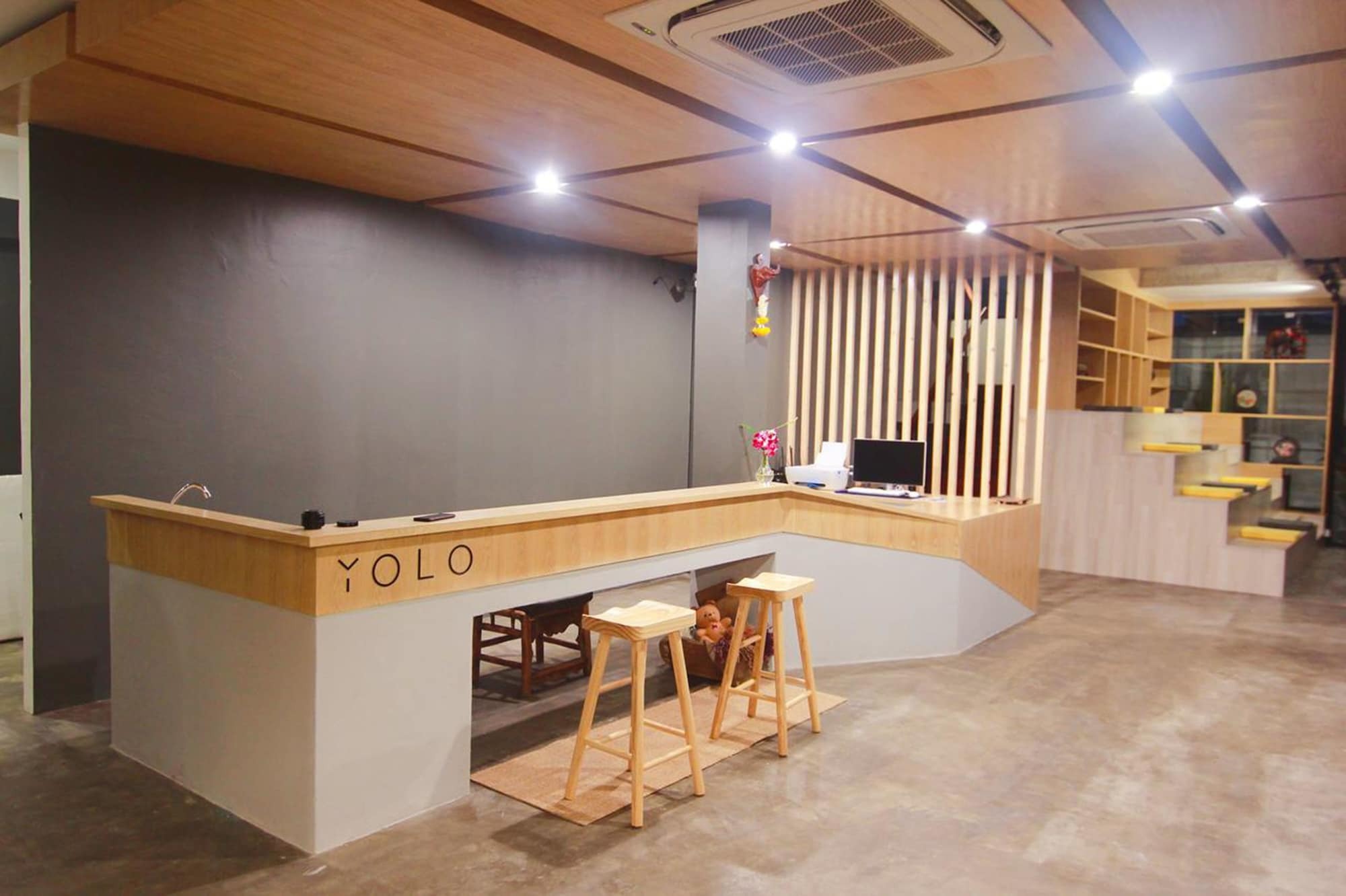 曼谷yolo精品及对岸 3* 曼谷