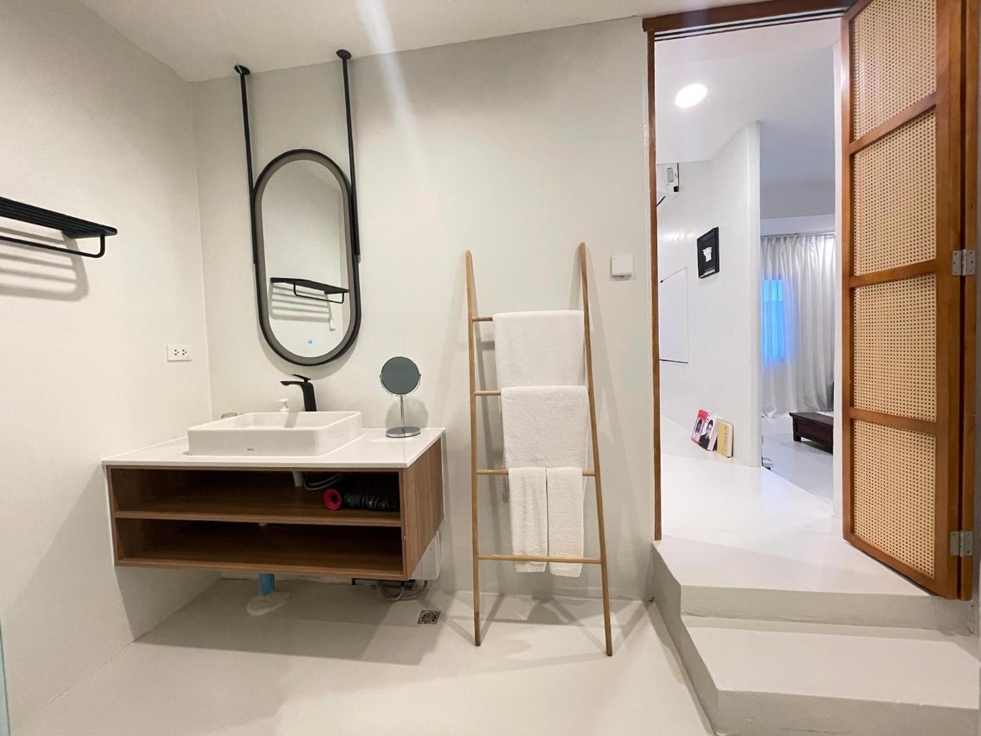 Yolo Boutique Hotel Bangkok